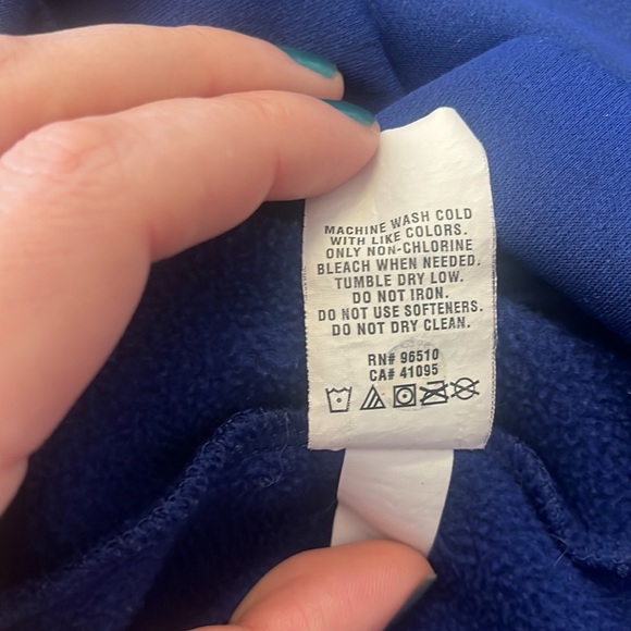 UA blue hooded sweatshirt - Size XL - Picture 4 of 5